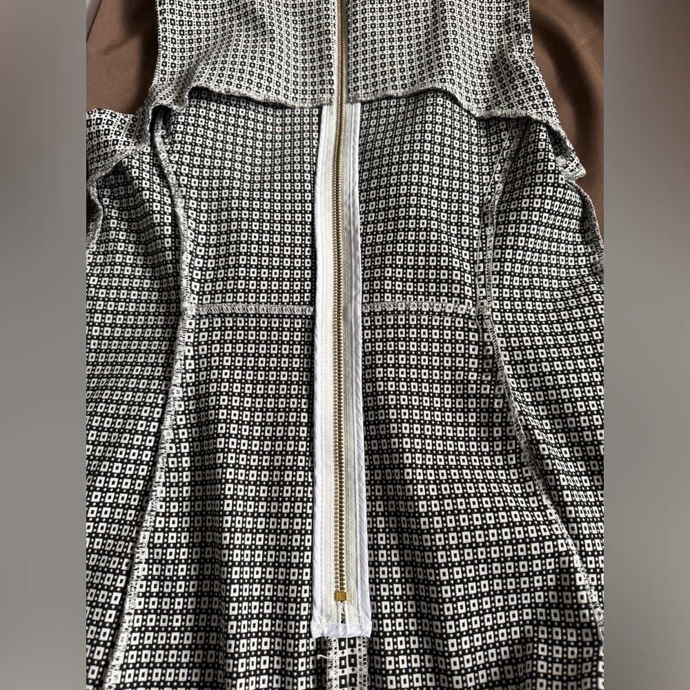 Calvin Klein Black and White Patterned Midi Sheath Dress 10 - Picture 5 of 11